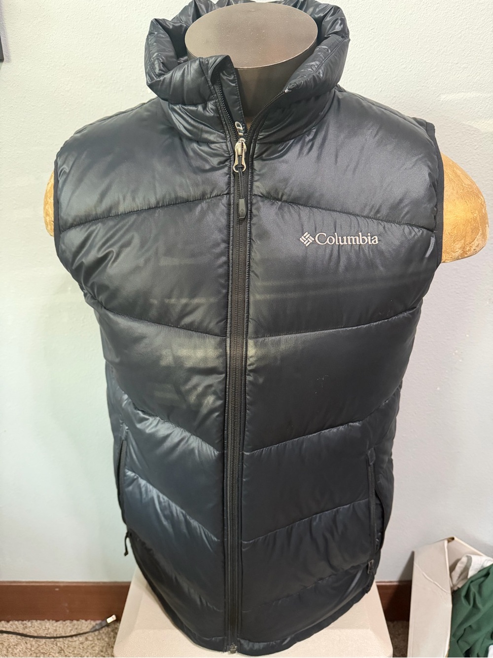 Columbia TurboDown 650 OmniHeat Men's Black Puffer Vest